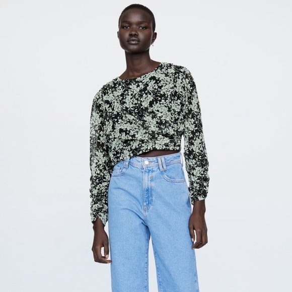 ZARA PRINT CROP BLOUSE - Picture 2 of 6